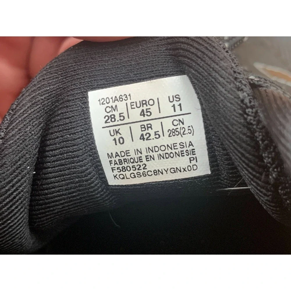 ASICS Gel Running Shoes Mens Size 11‎ Gray Black Athletic FlyteFoam 1201A631